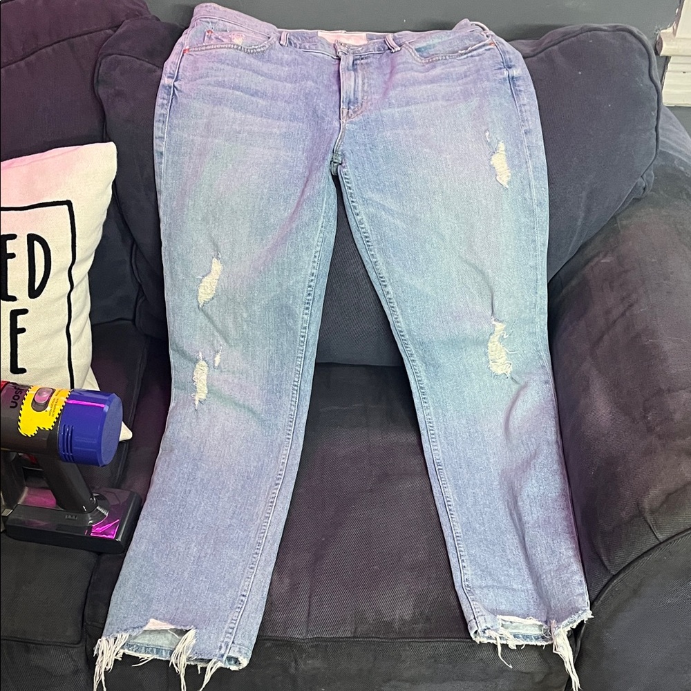 Distressed Light Blue Women's Jeans Mother brand.